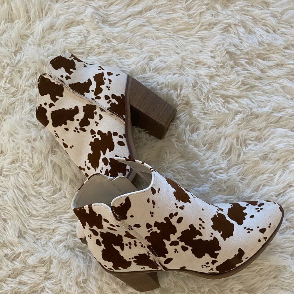 Cowprint Boots